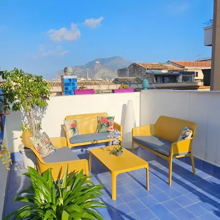 Large Terrace Apartment Near Politeama-2